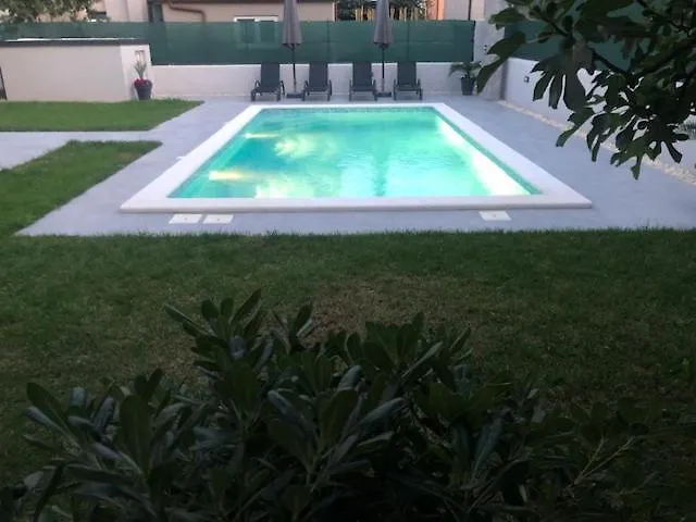 Leneda Apartments With Pool contacts